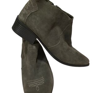 Stylish Suede Ankle Boots